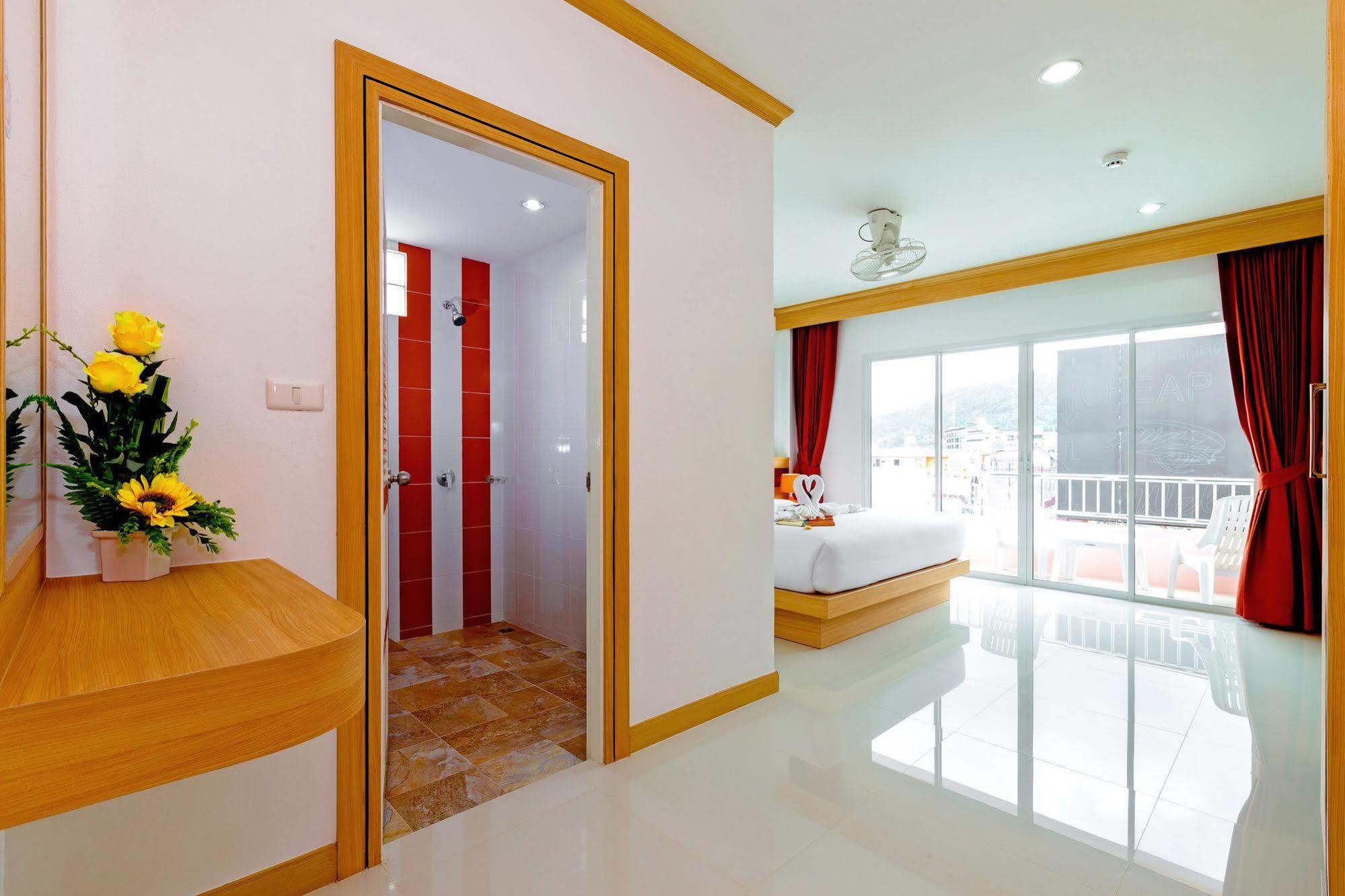 Phusita Hotel - Sha Certified Patong Экстерьер фото